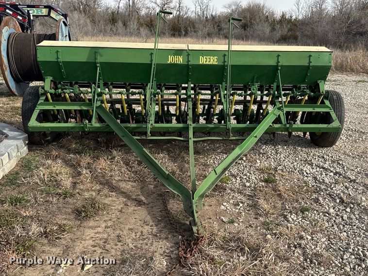 image for item EQ1212 John Deere grain drill
