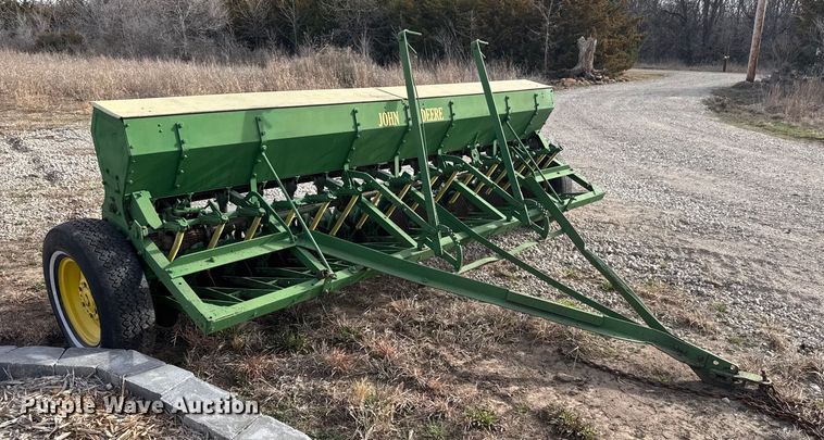 image for item EQ1212 John Deere grain drill