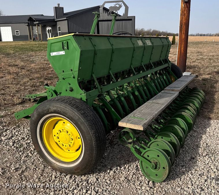 image for item EQ1212 John Deere grain drill