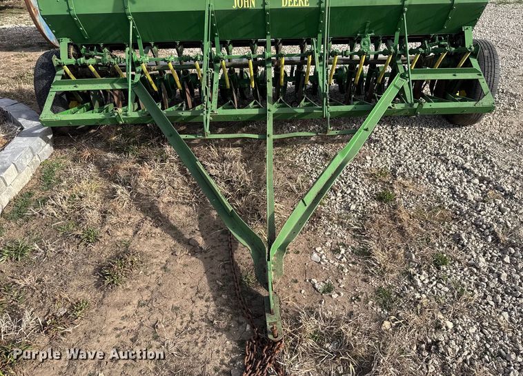 image for item EQ1212 John Deere grain drill