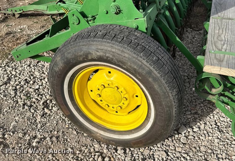 image for item EQ1212 John Deere grain drill