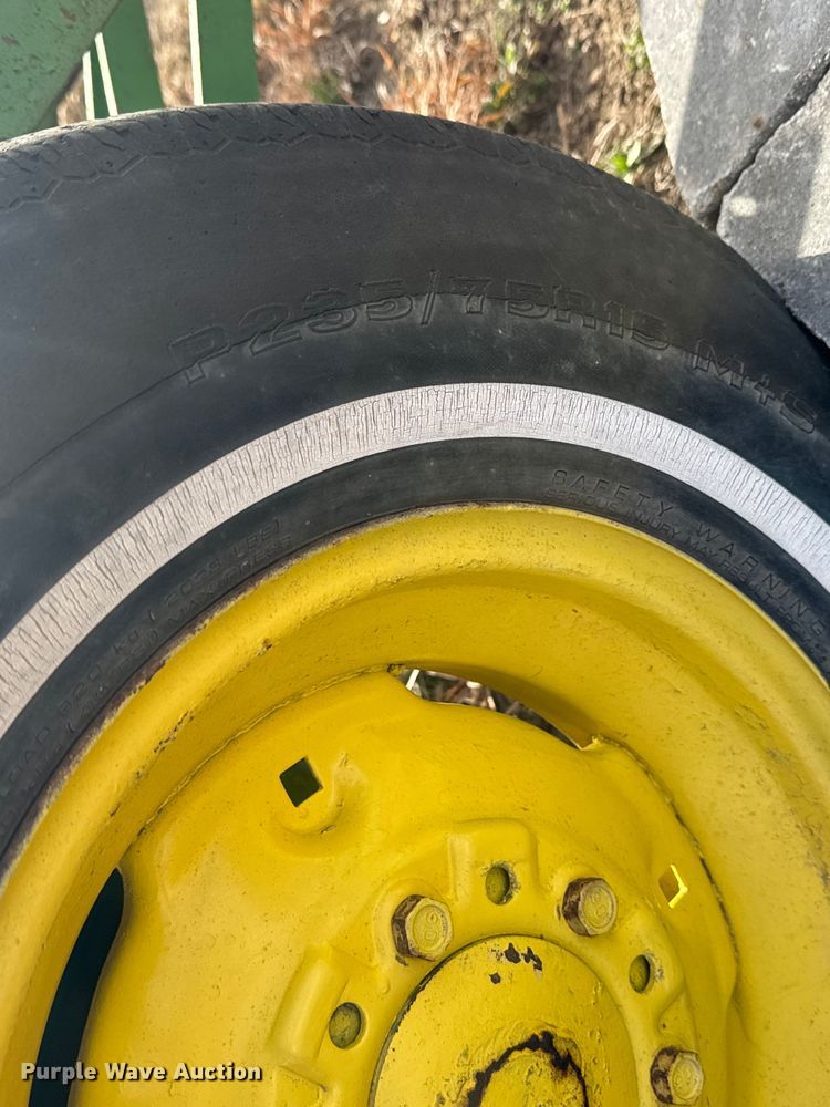 image for item EQ1212 John Deere grain drill