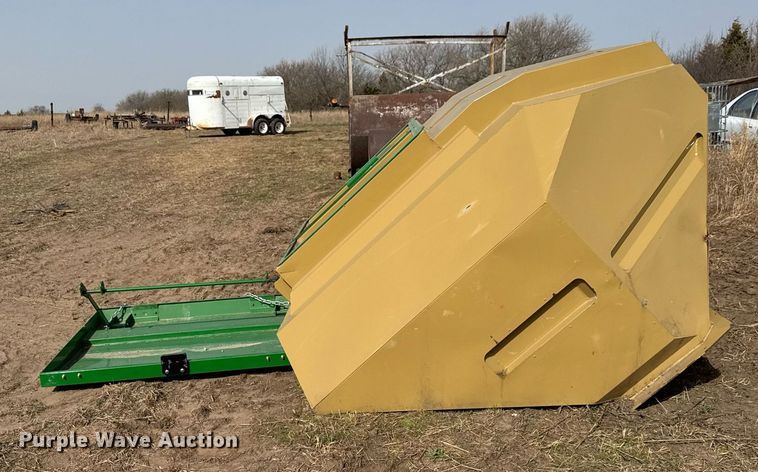 image for item EQ1217 Tanks