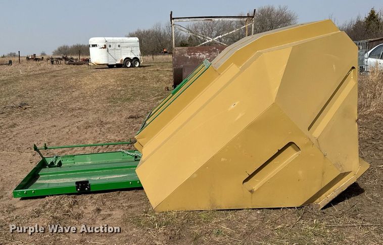 image for item EQ1217 Tanks