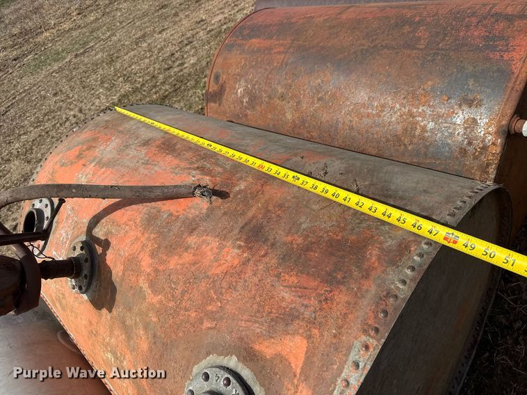 image for item EQ1217 Tanks