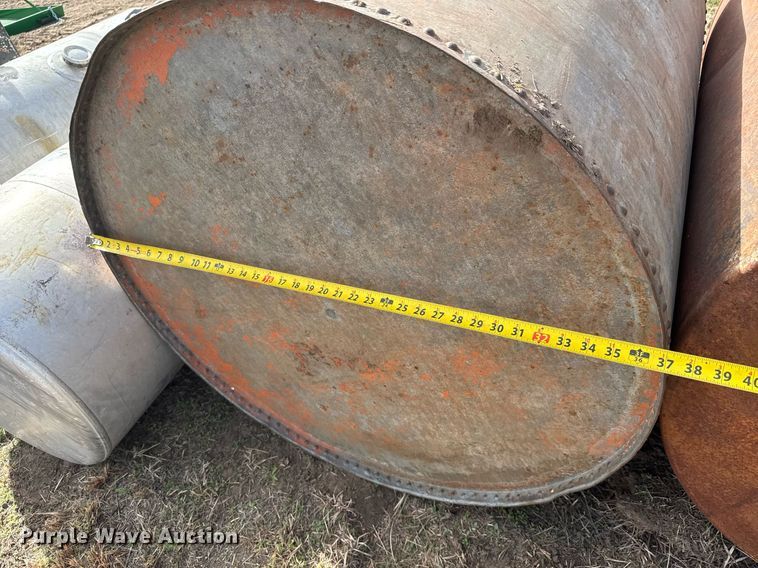 image for item EQ1217 Tanks