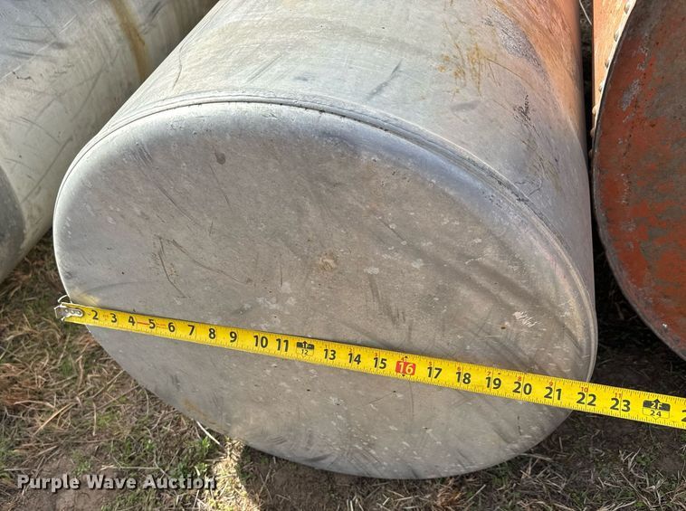 image for item EQ1217 Tanks