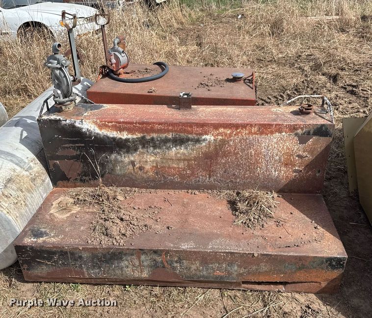 image for item EQ1217 Tanks