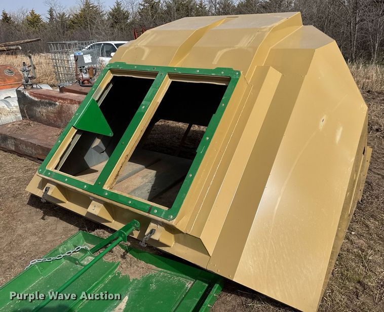 image for item EQ1217 Tanks