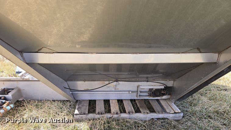 image for item EQ6689 Highway Equipment Company  Multaplier spreader