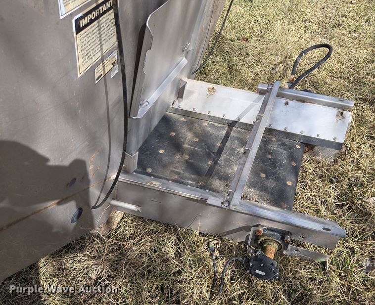 image for item EQ6689 Highway Equipment Company  Multaplier spreader