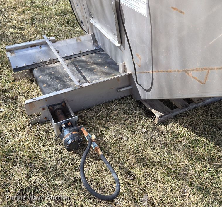 image for item EQ6689 Highway Equipment Company  Multaplier spreader