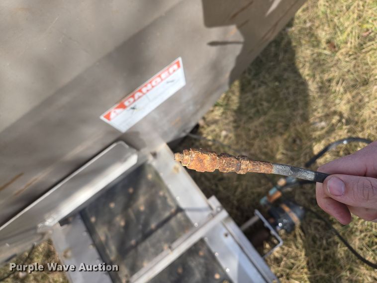 image for item EQ6689 Highway Equipment Company  Multaplier spreader