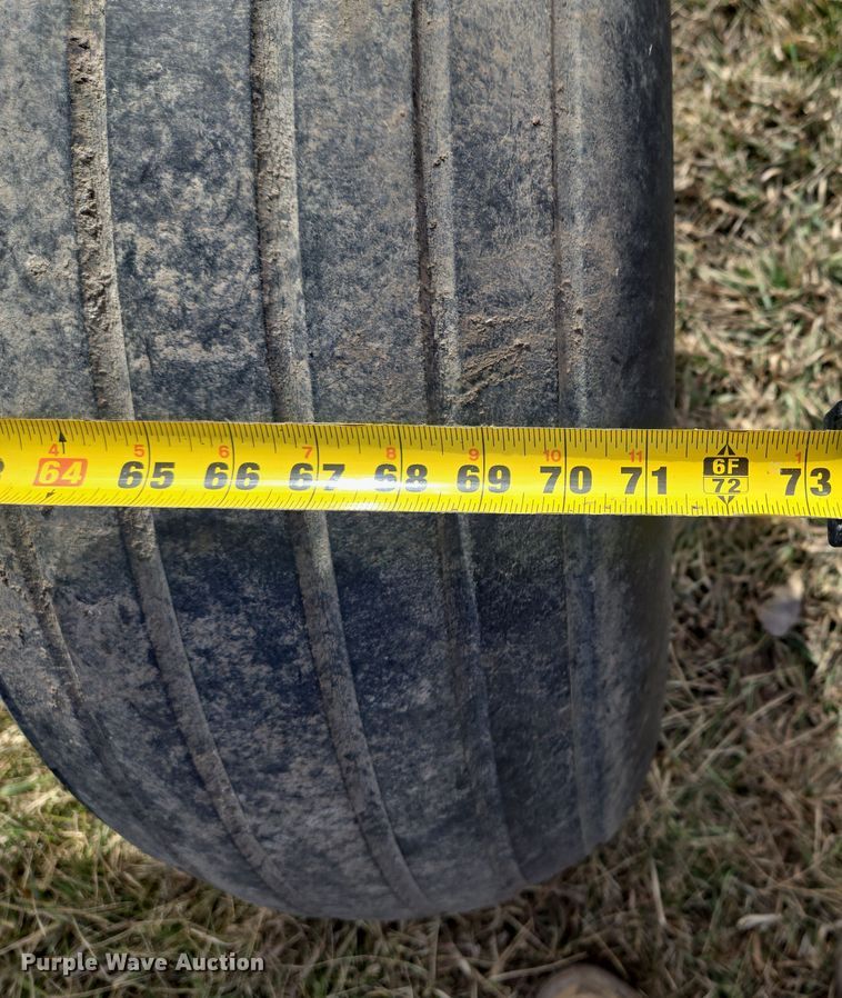 image for item EQ6692 Running gear