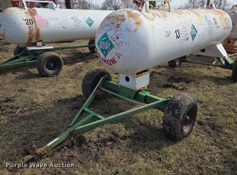 image for item EQ6694 NH3 tank trailer