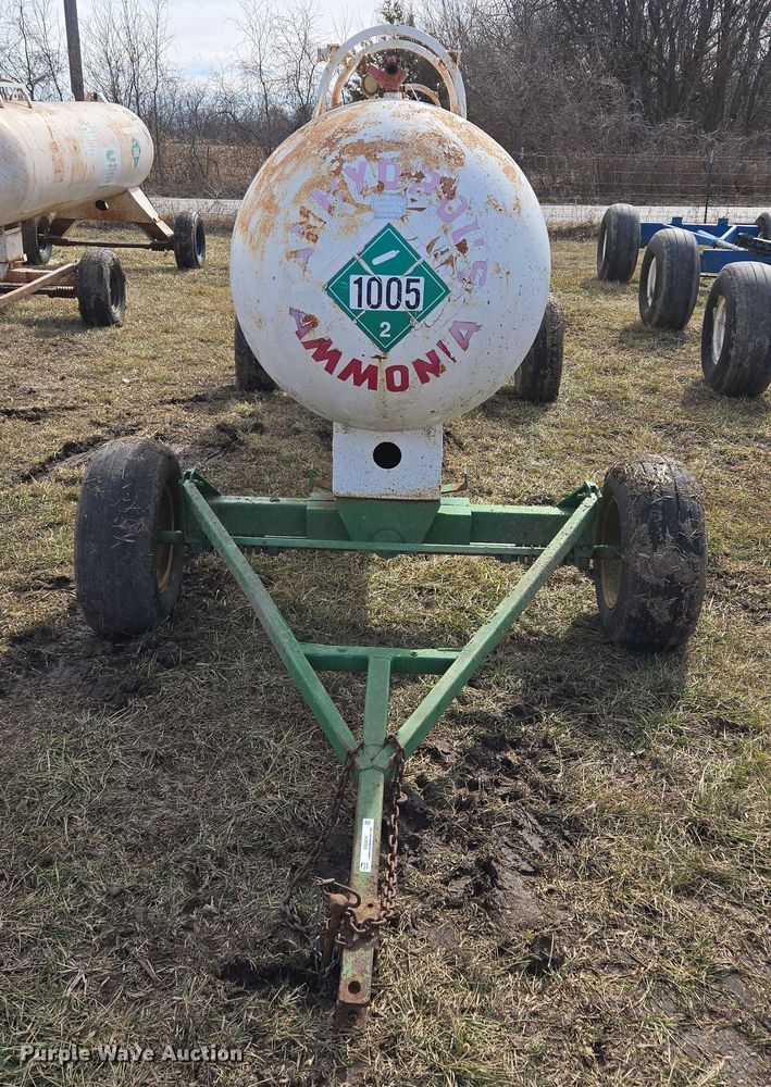 image for item EQ6694 NH3 tank trailer