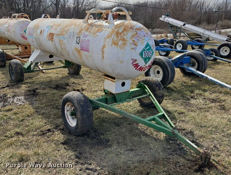image for item EQ6694 NH3 tank trailer