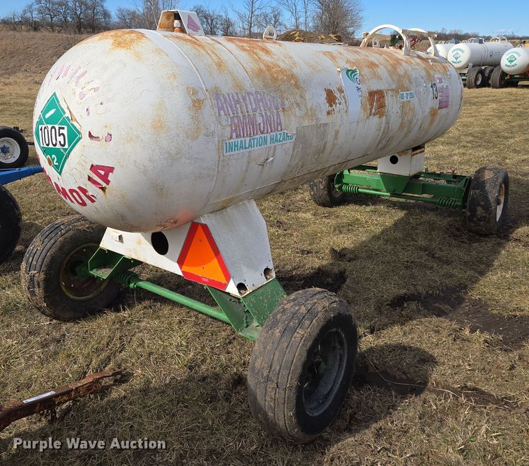 image for item EQ6694 NH3 tank trailer