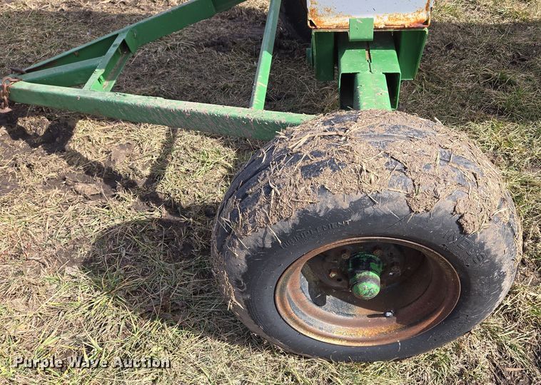 image for item EQ6694 NH3 tank trailer