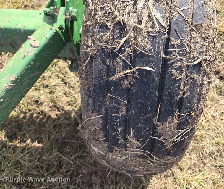 image for item EQ6694 NH3 tank trailer