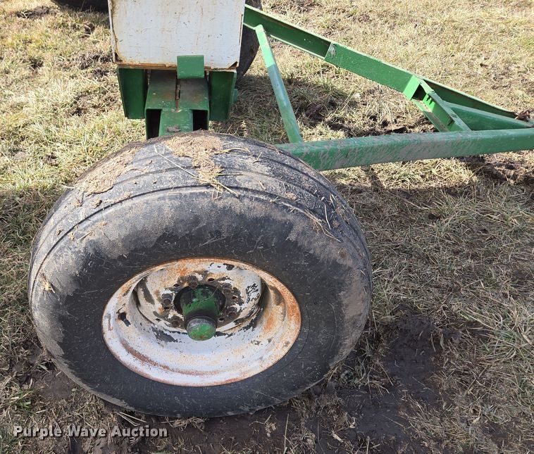 image for item EQ6694 NH3 tank trailer