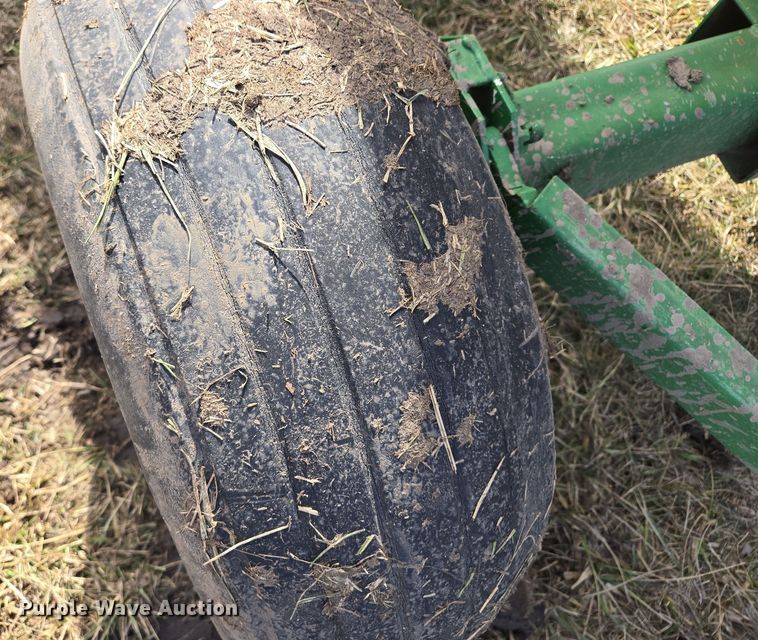 image for item EQ6694 NH3 tank trailer