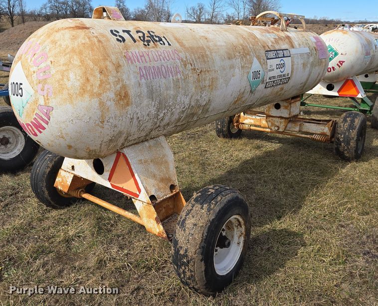 image for item EQ6695 NH3 tank trailer