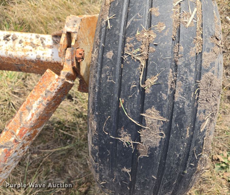 image for item EQ6695 NH3 tank trailer