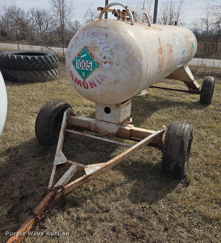 image for item EQ6696 NH3 tank trailer