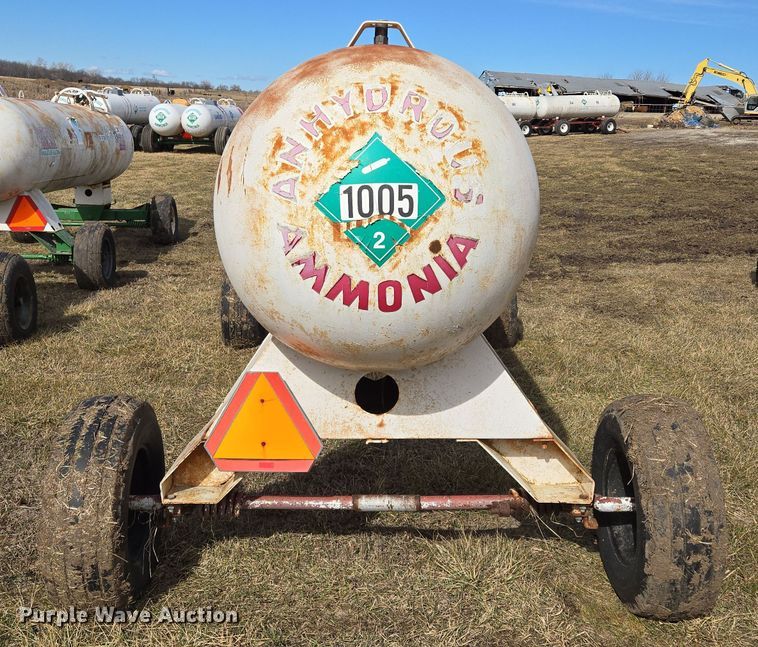 image for item EQ6696 NH3 tank trailer