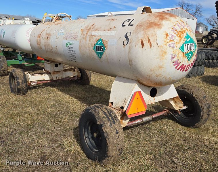 image for item EQ6696 NH3 tank trailer