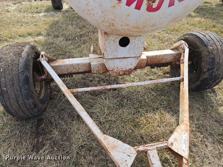 image for item EQ6696 NH3 tank trailer