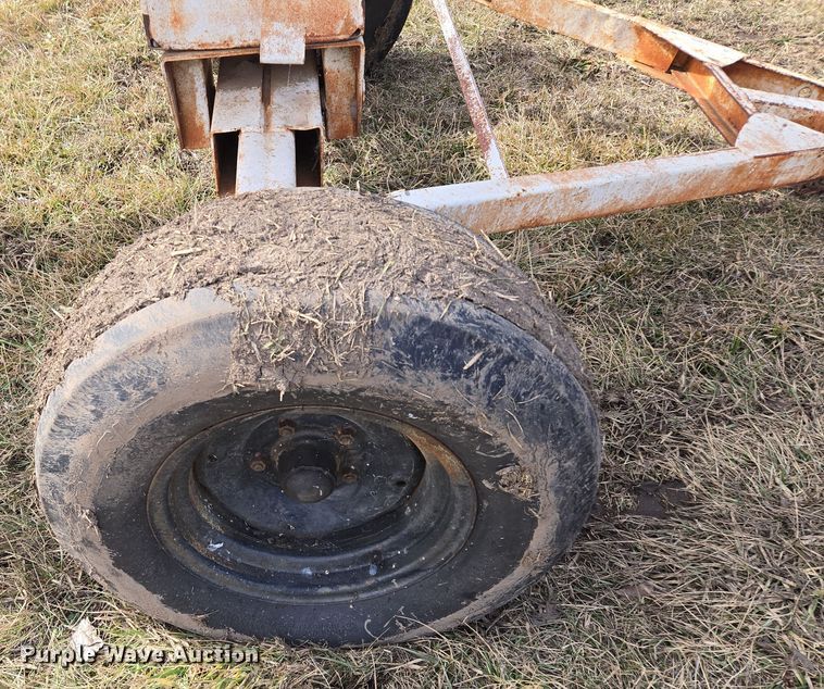 image for item EQ6696 NH3 tank trailer