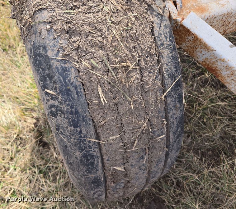 image for item EQ6696 NH3 tank trailer