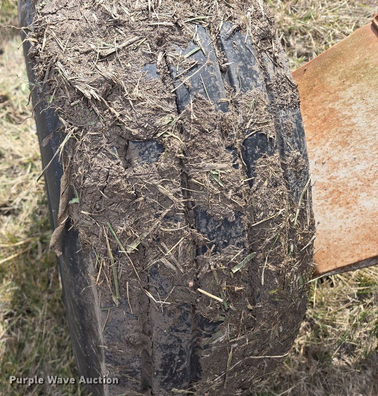 image for item EQ6696 NH3 tank trailer