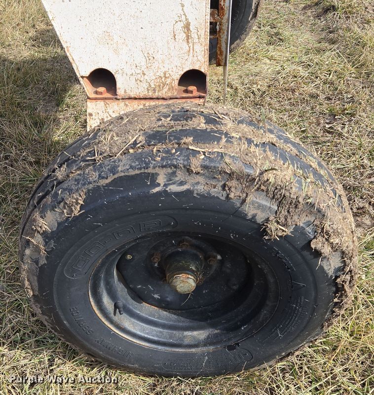 image for item EQ6696 NH3 tank trailer