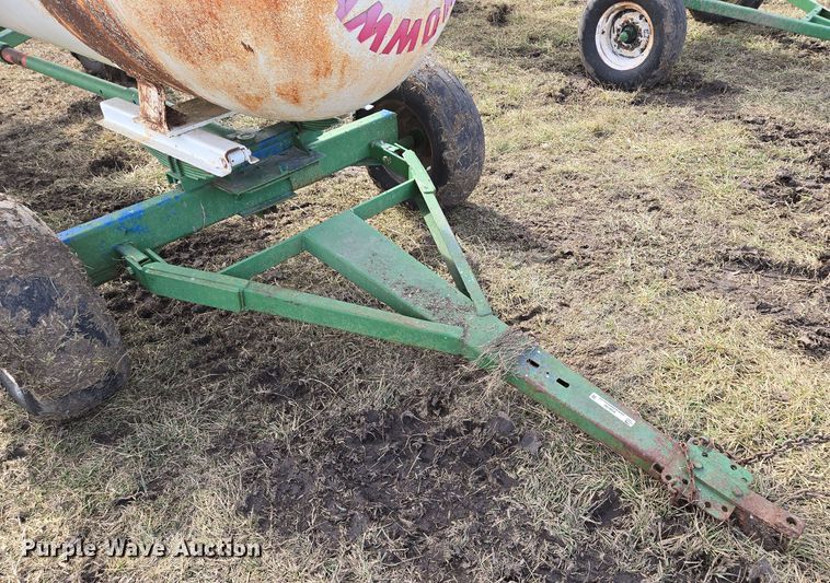 image for item EQ6700 NH3 tank trailer 