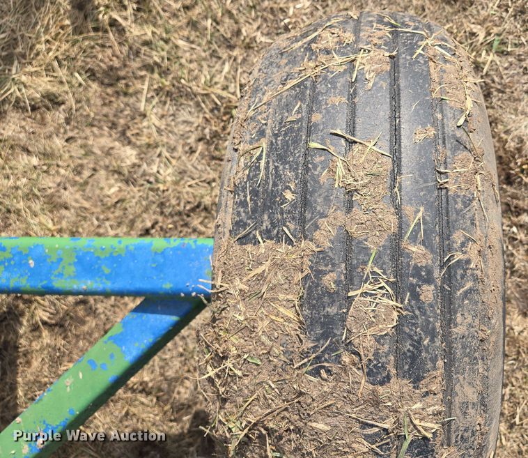 image for item EQ6700 NH3 tank trailer 