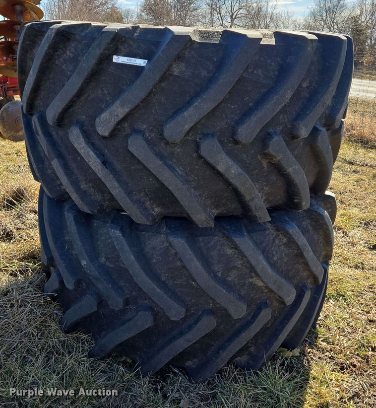 image for item EQ6704 (2) Trelleborg TM2000 900/60R32 tires
