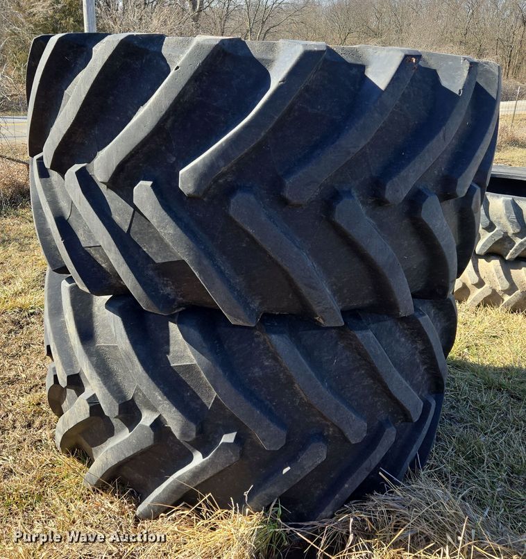 image for item EQ6704 (2) Trelleborg TM2000 900/60R32 tires