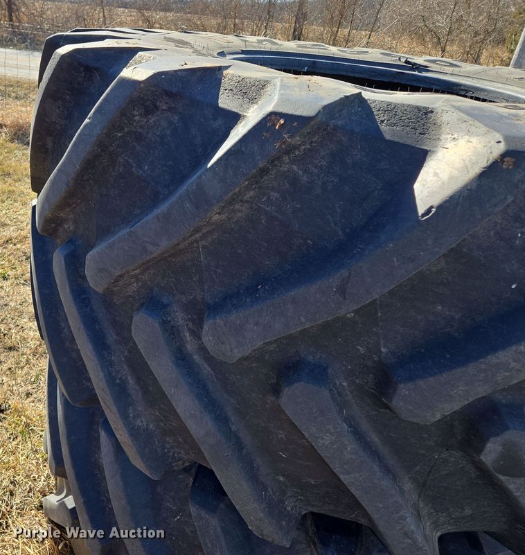 image for item EQ6704 (2) Trelleborg TM2000 900/60R32 tires