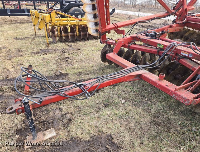 image for item EQ6705 Case IH  3950  tandem disk