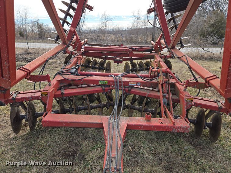 image for item EQ6705 Case IH  3950  tandem disk
