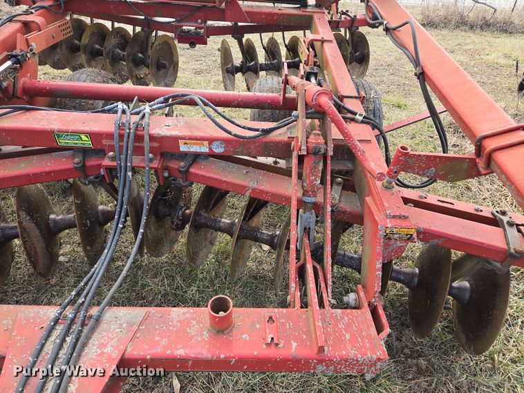 image for item EQ6705 Case IH  3950  tandem disk