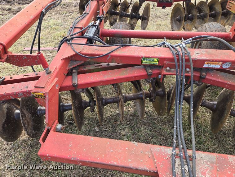 image for item EQ6705 Case IH  3950  tandem disk