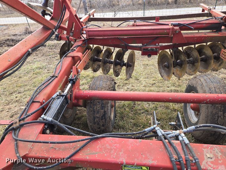 image for item EQ6705 Case IH  3950  tandem disk