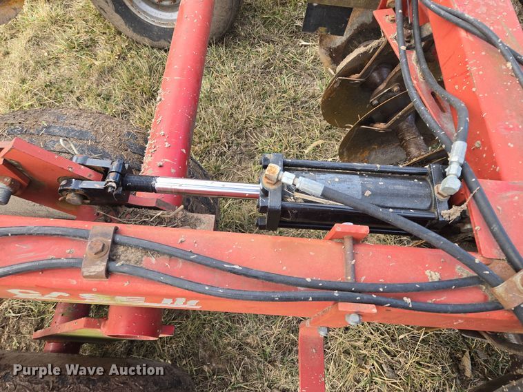 image for item EQ6705 Case IH  3950  tandem disk