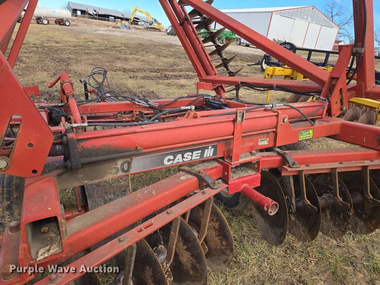 image for item EQ6705 Case IH  3950  tandem disk