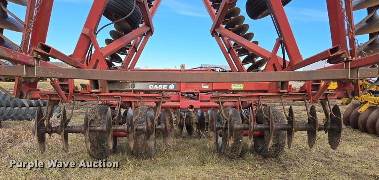 image for item EQ6705 Case IH  3950  tandem disk