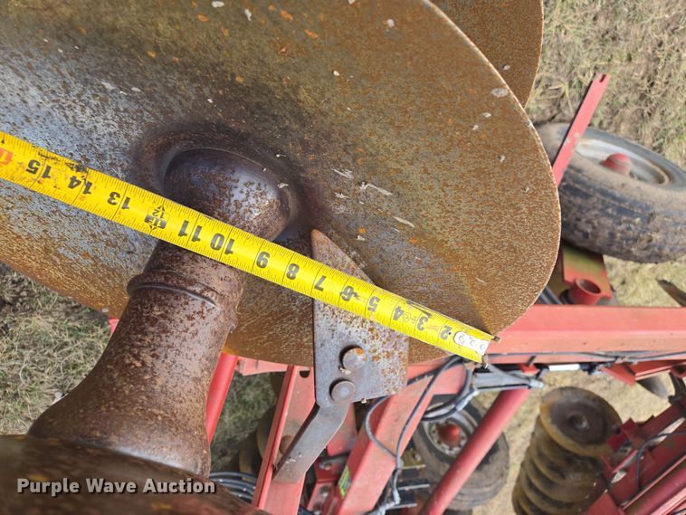 image for item EQ6705 Case IH  3950  tandem disk